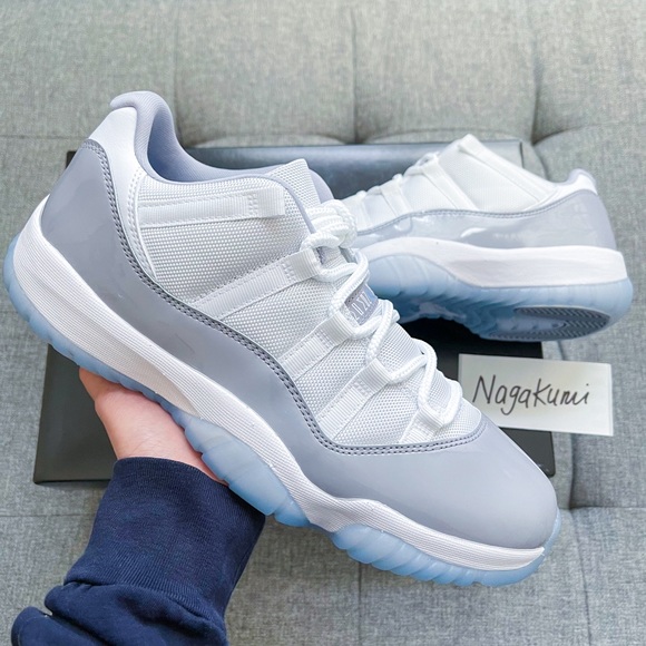 🤍💙 nike air Jordan 11 retro low cement grey shoes 9.5 - Picture 2 of 5